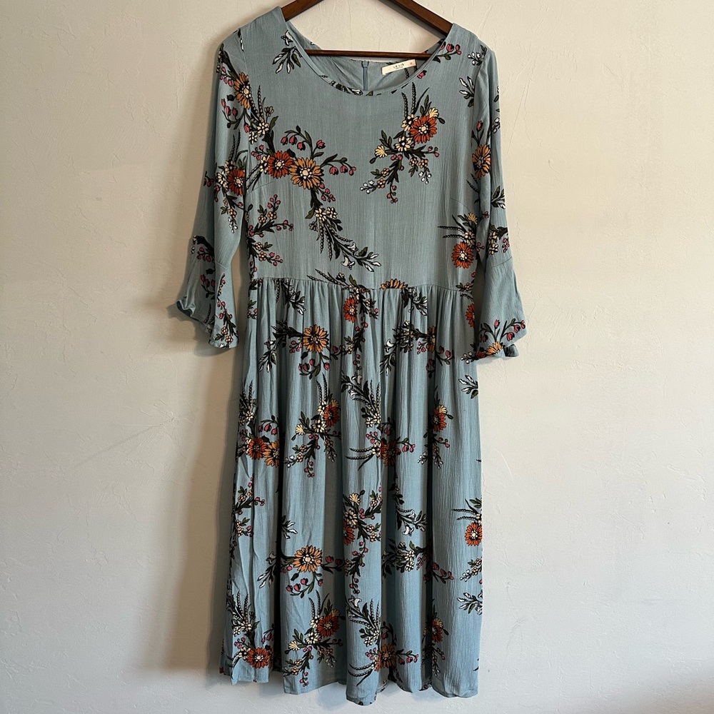 Lelis Blue Floral Midi Dress